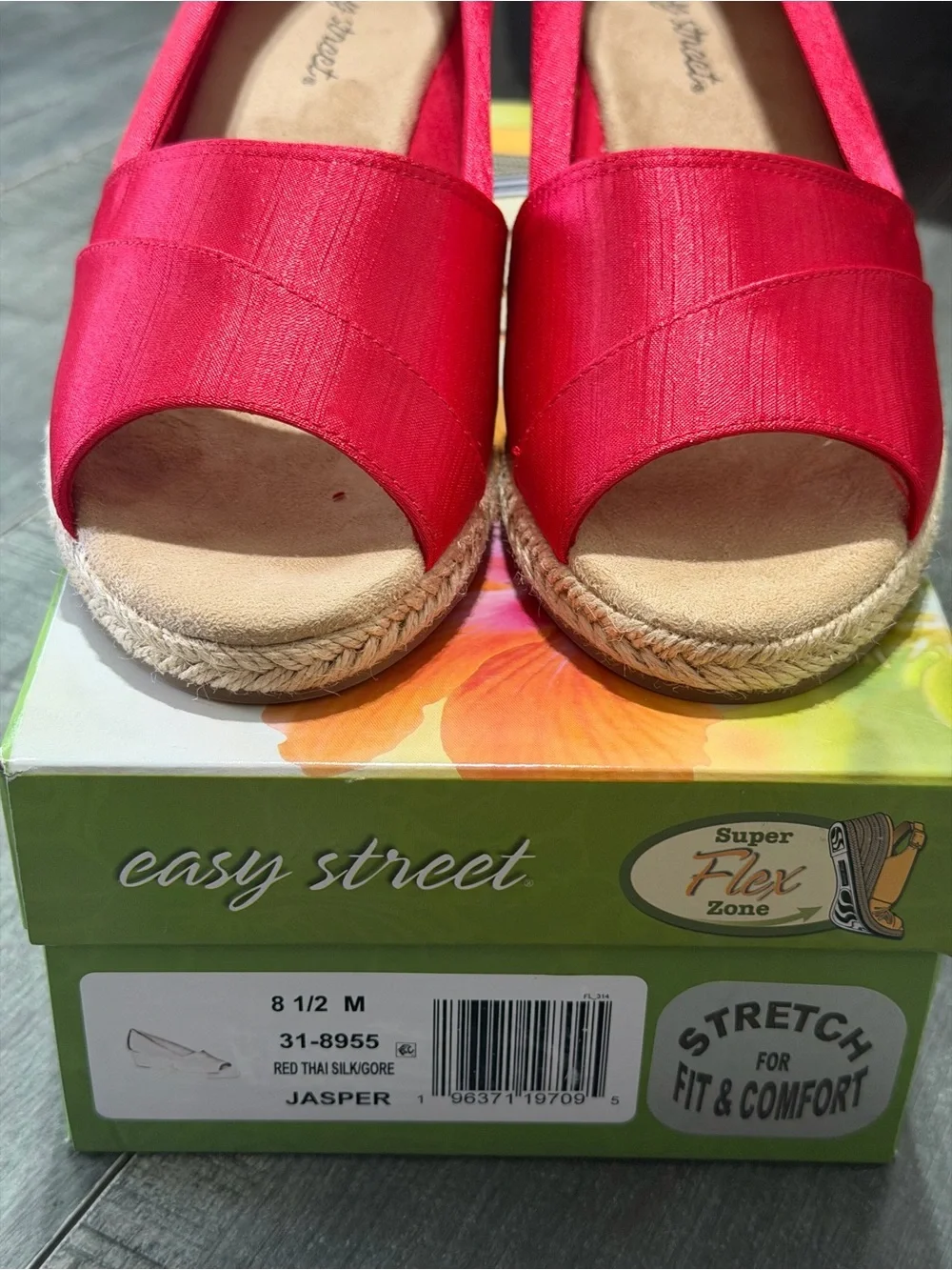 Easy Street Women's Jasper SuperFlex Espadrille Sandals-Red Thai Silk 8.5M NWB